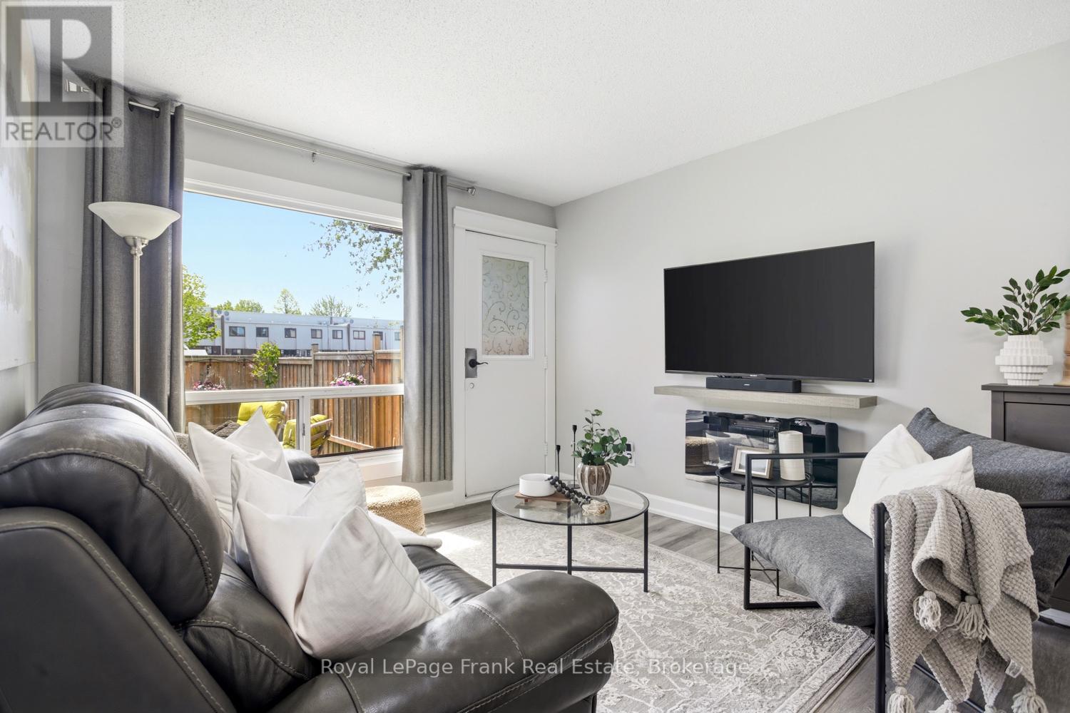 160 - 1100 Oxford Street, Oshawa (Lakeview), Ontario  L1J 6G4 - Photo 4 - E13154896