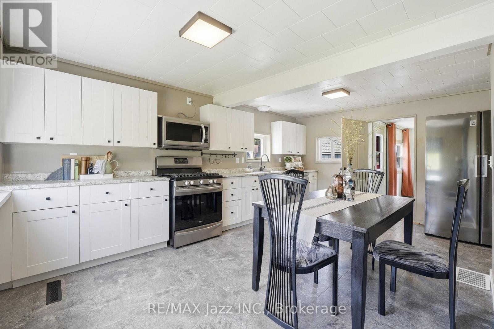 350 Schriver Road, Quinte West, Ontario  K0K 1H0 - Photo 11 - X13155086