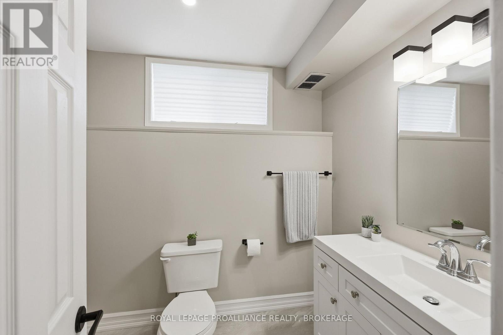 1380 Fisher Crescent, Kingston, Ontario  K7M 8T2 - Photo 28 - X13155094