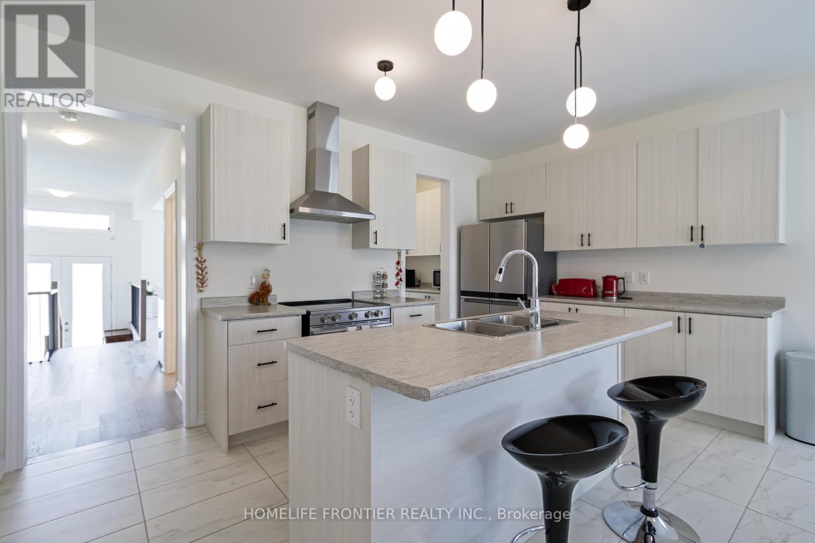 172 Ramblewood Drive S, Wasaga Beach, Ontario  L9Z 0L6 - Photo 9 - S13027534