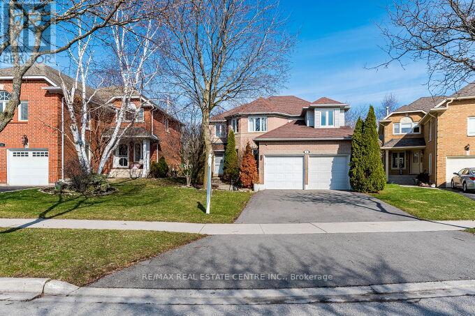33 Strathroy Crescent, Hamilton, Ontario  L8B 0K9 - Photo 2 - X13153806