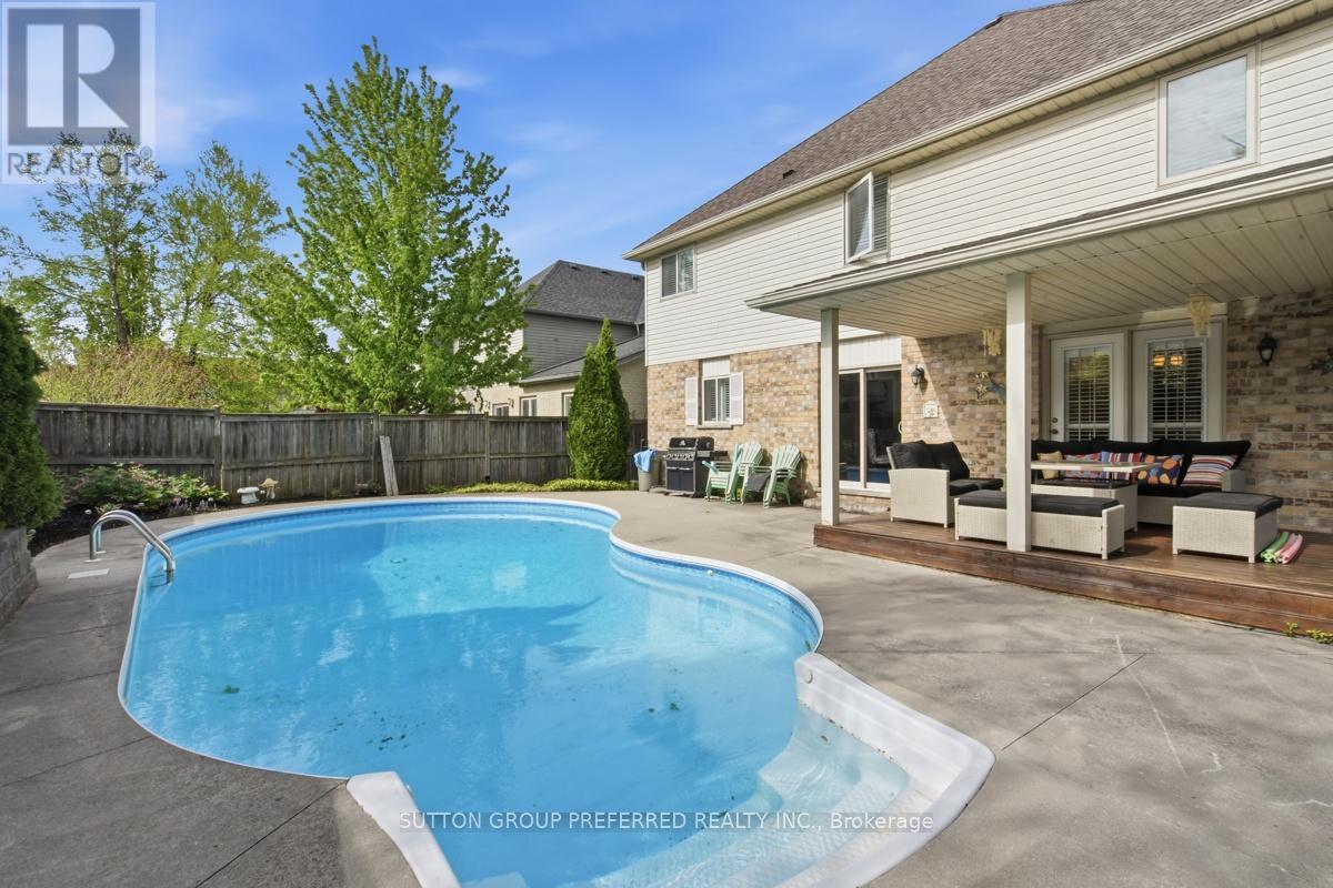 748 Apricot Drive, London South, Ontario  N6K 5A7 - Photo 38 - X13154734