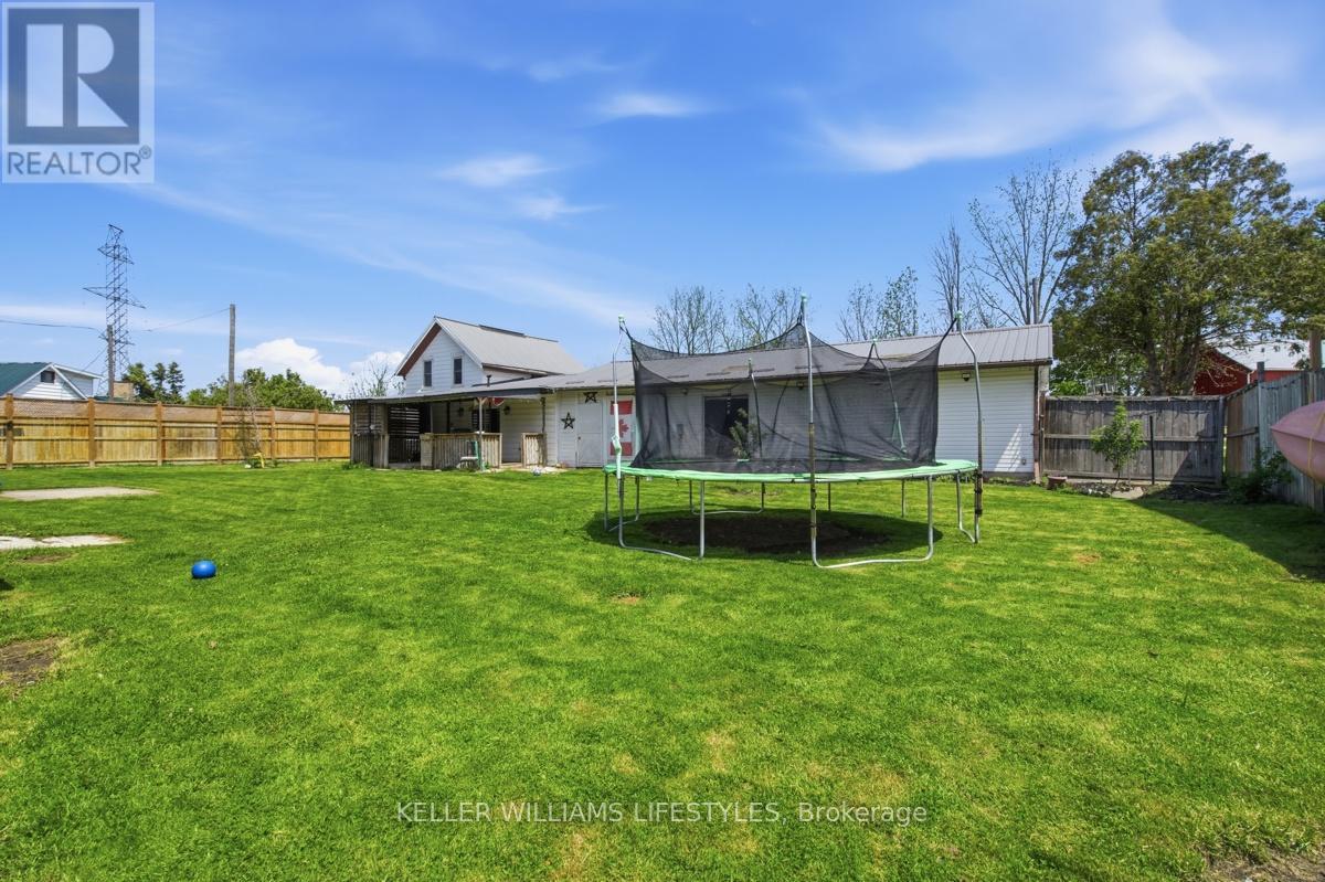 1969 Elizabeth Street, Strathroy-Caradoc, Ontario  N0L 1T0 - Photo 17 - X13155066