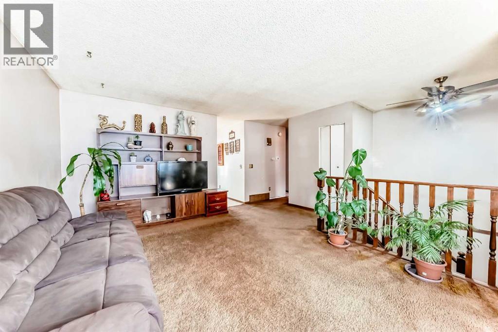 43 Mckenna Way SE, Calgary, Alberta  T2Z 1X4 - Photo 15 - A2308323