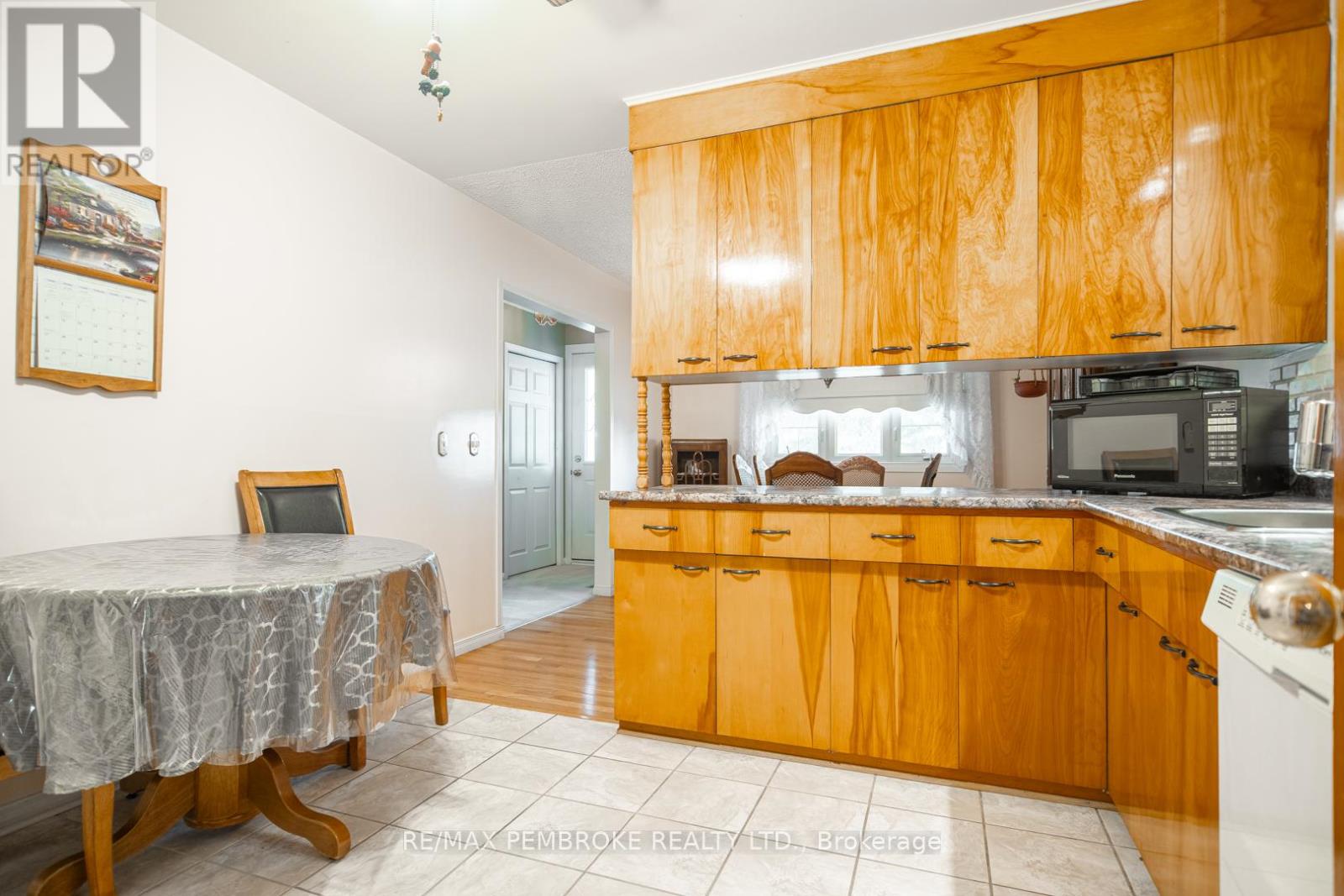 784 Mackay Street, Pembroke, Ontario  K8A 1H2 - Photo 3 - X13154966