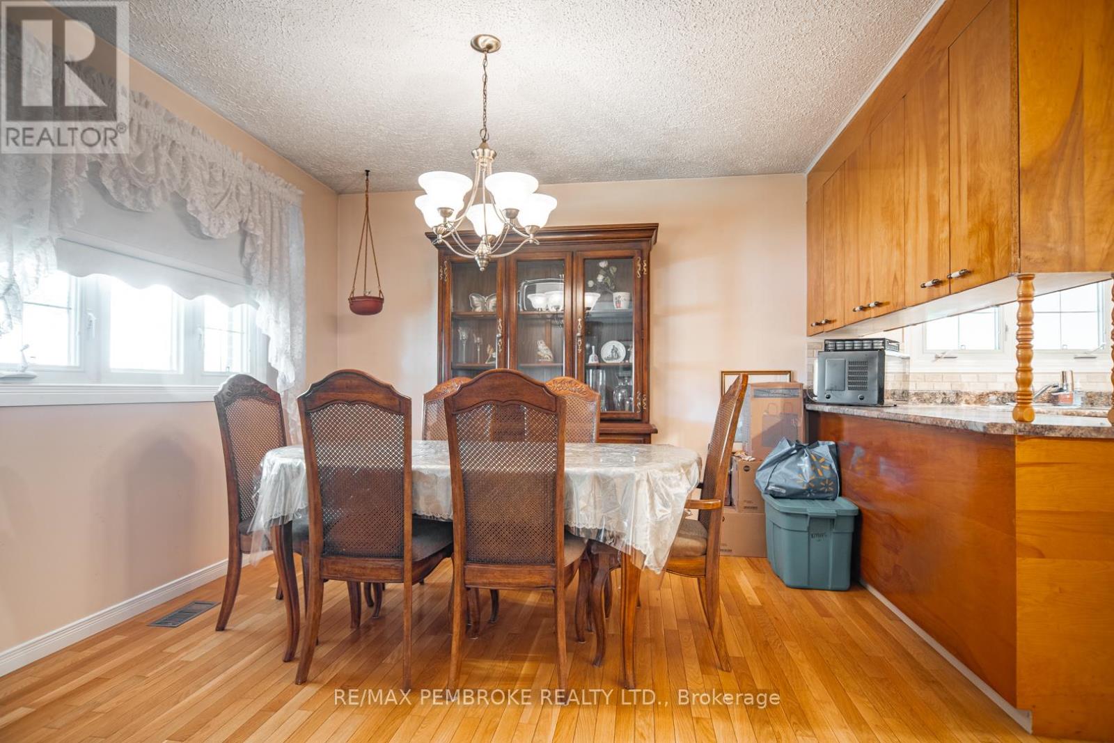 784 Mackay Street, Pembroke, Ontario  K8A 1H2 - Photo 7 - X13154966