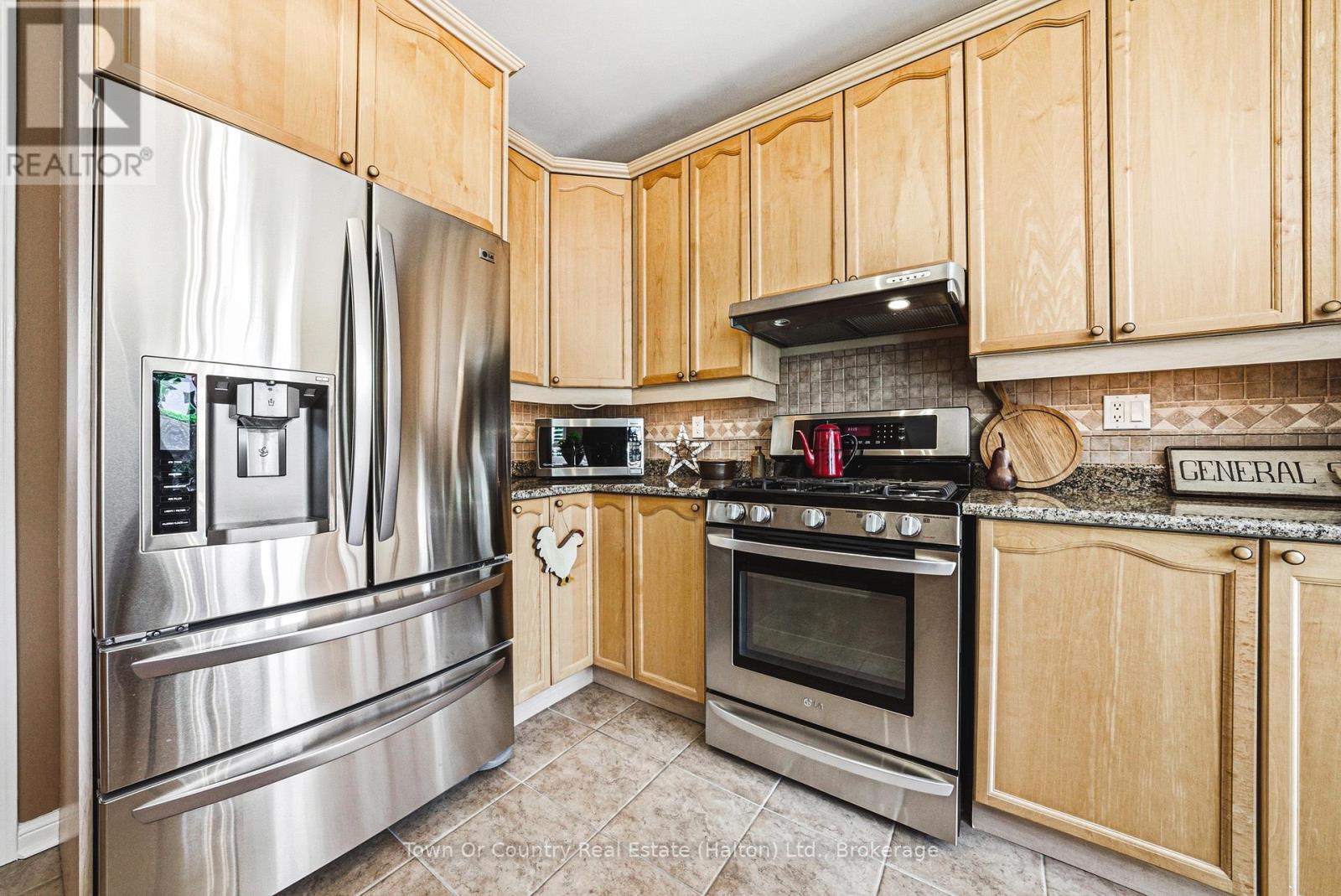 1588 Ramshaw Crescent, Milton, Ontario  L9T 5L9 - Photo 13 - W13154686