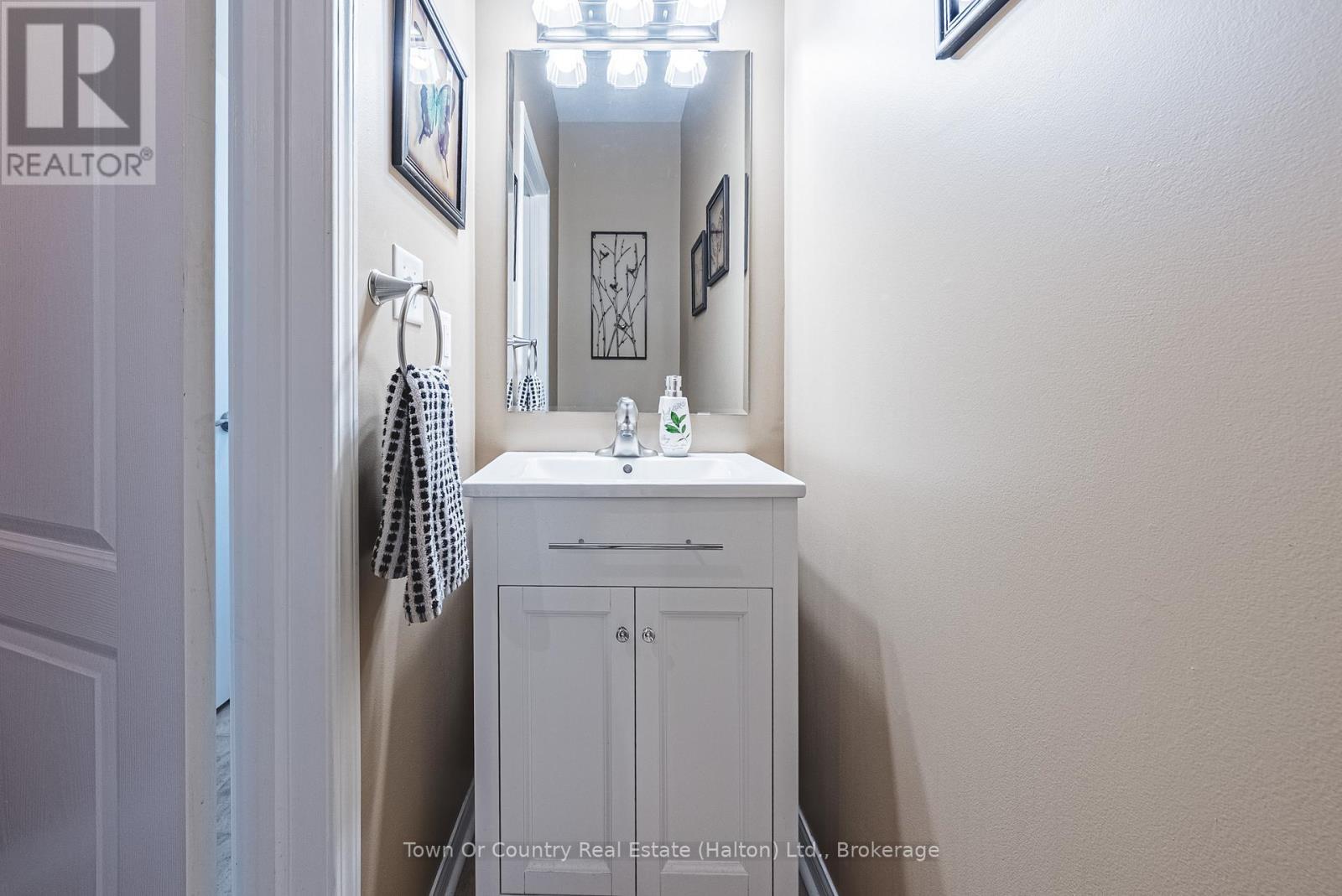 1588 Ramshaw Crescent, Milton, Ontario  L9T 5L9 - Photo 16 - W13154686