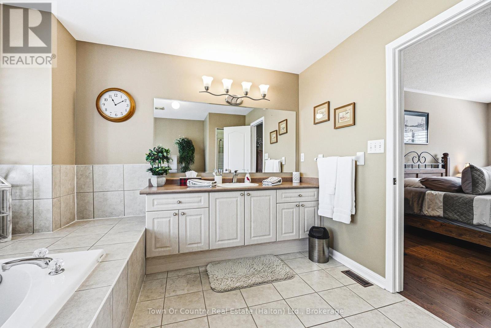 1588 Ramshaw Crescent, Milton, Ontario  L9T 5L9 - Photo 24 - W13154686