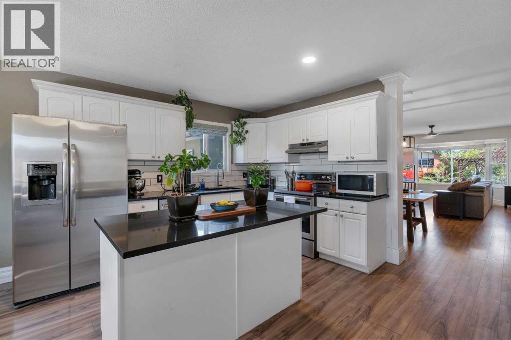 7911 47 Avenue Nw, Calgary, Alberta  T3B 1Z2 - Photo 12 - A2312227