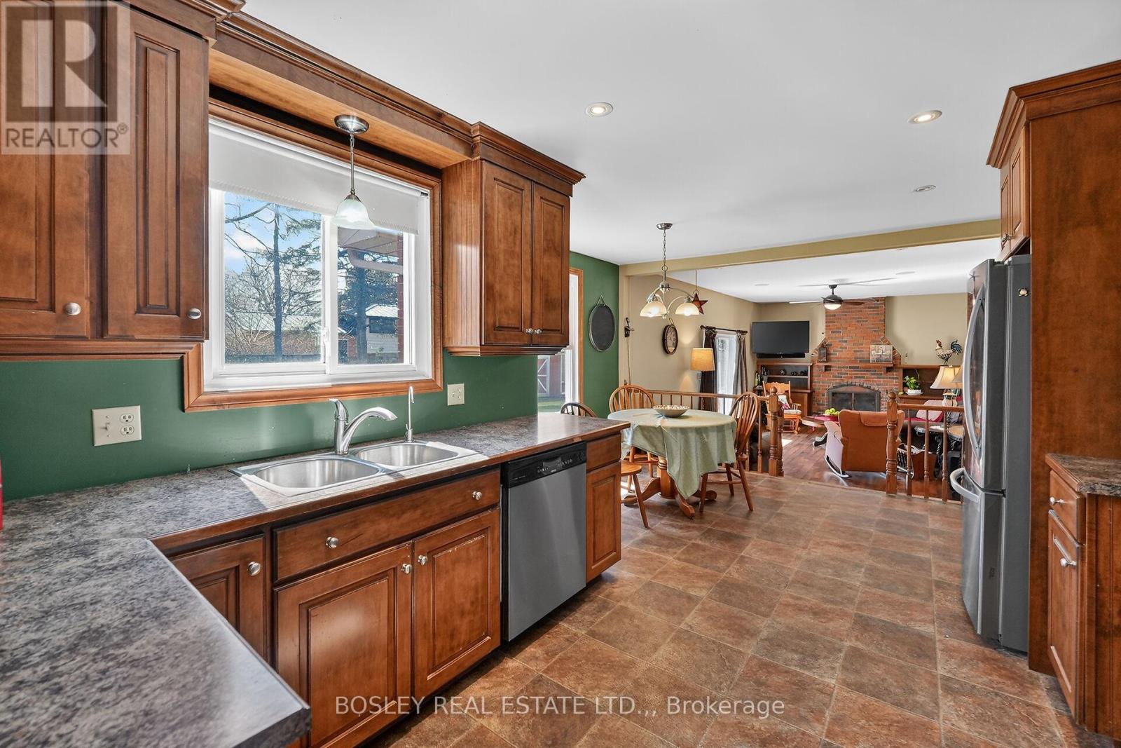 15 Upper Canada Drive, Niagara-On-The-Lake (Town), Ontario L0S 1J0 - Photo 5 - X13155064