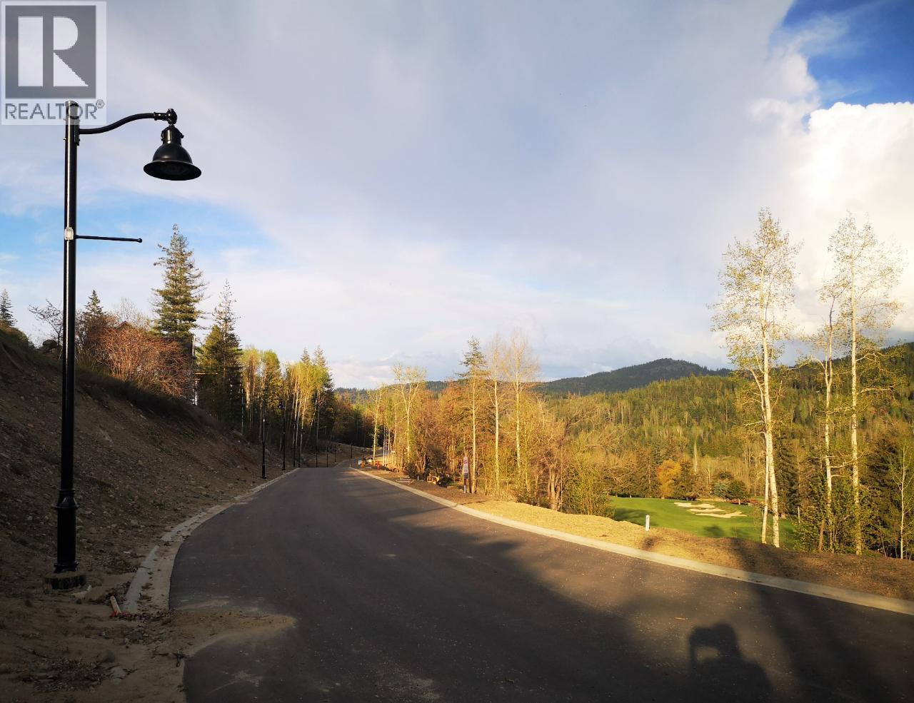 445 Copper Road, Rossland, British Columbia  V0G 1Y0 - Photo 8 - 10377485