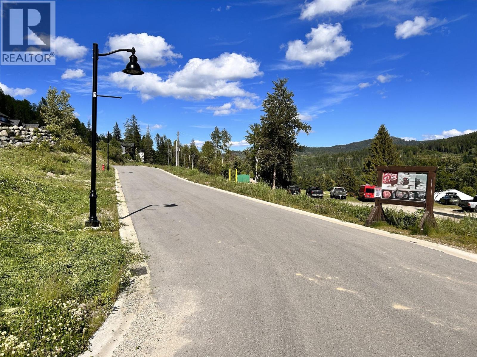 445 Copper Road, Rossland, British Columbia  V0G 1Y0 - Photo 9 - 10377485