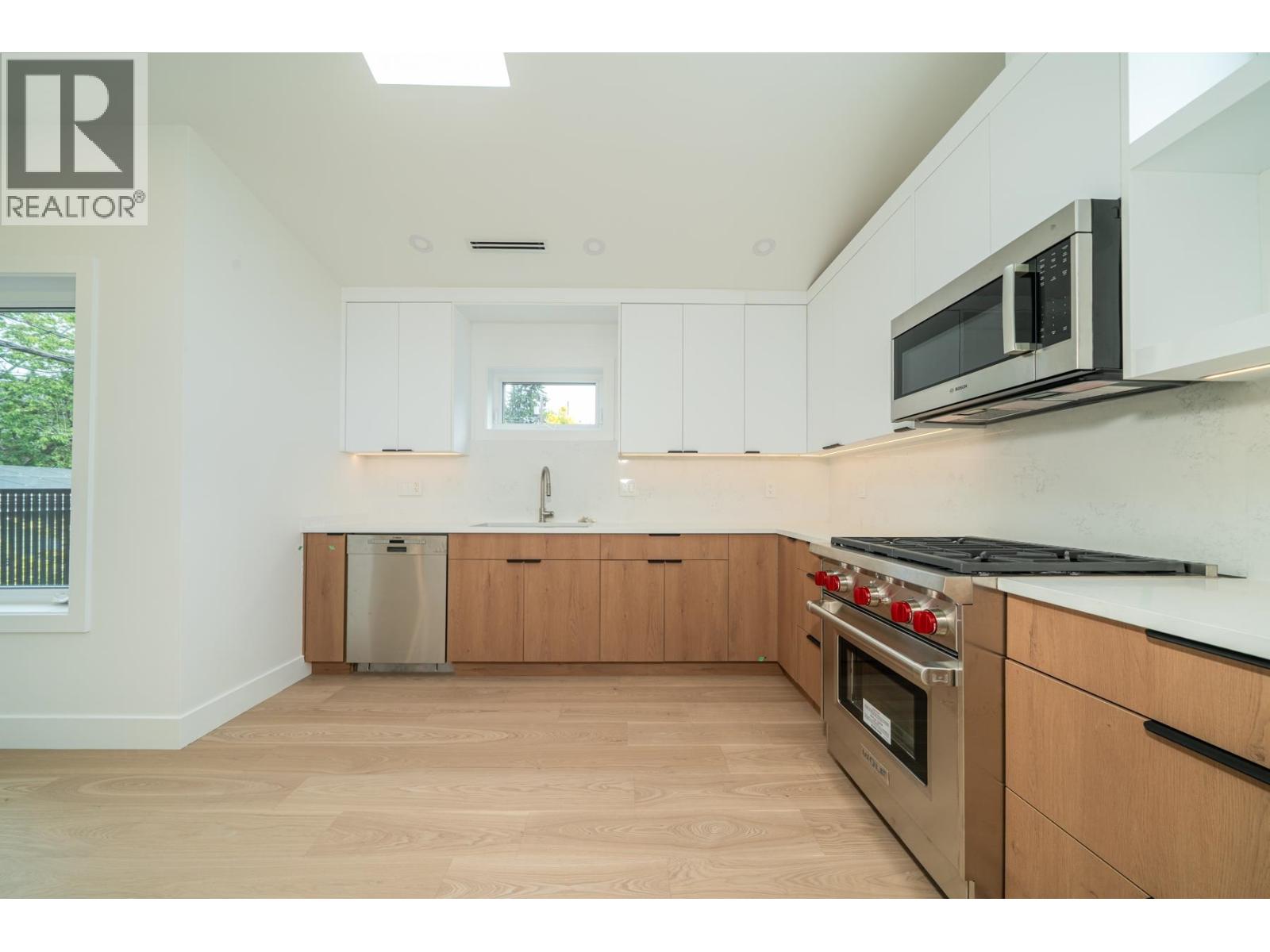 1933 E 4th Avenue, Vancouver, British Columbia  V5N 1K3 - Photo 16 - R3125738