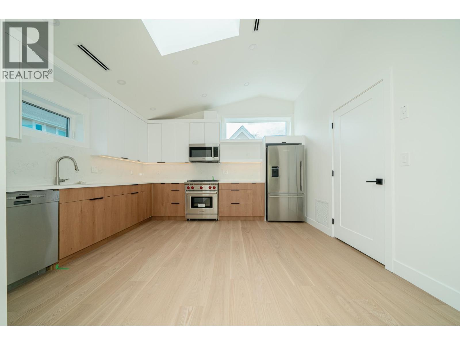 1933 E 4th Avenue, Vancouver, British Columbia  V5N 1K3 - Photo 13 - R3125738
