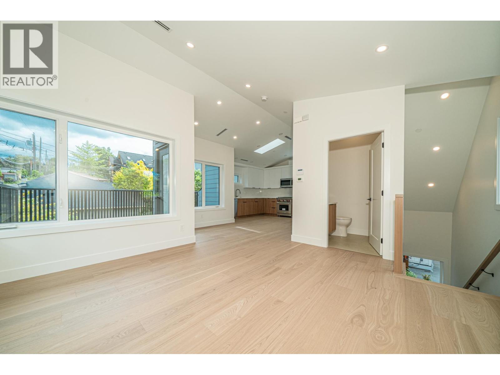 1933 E 4th Avenue, Vancouver, British Columbia  V5N 1K3 - Photo 10 - R3125738