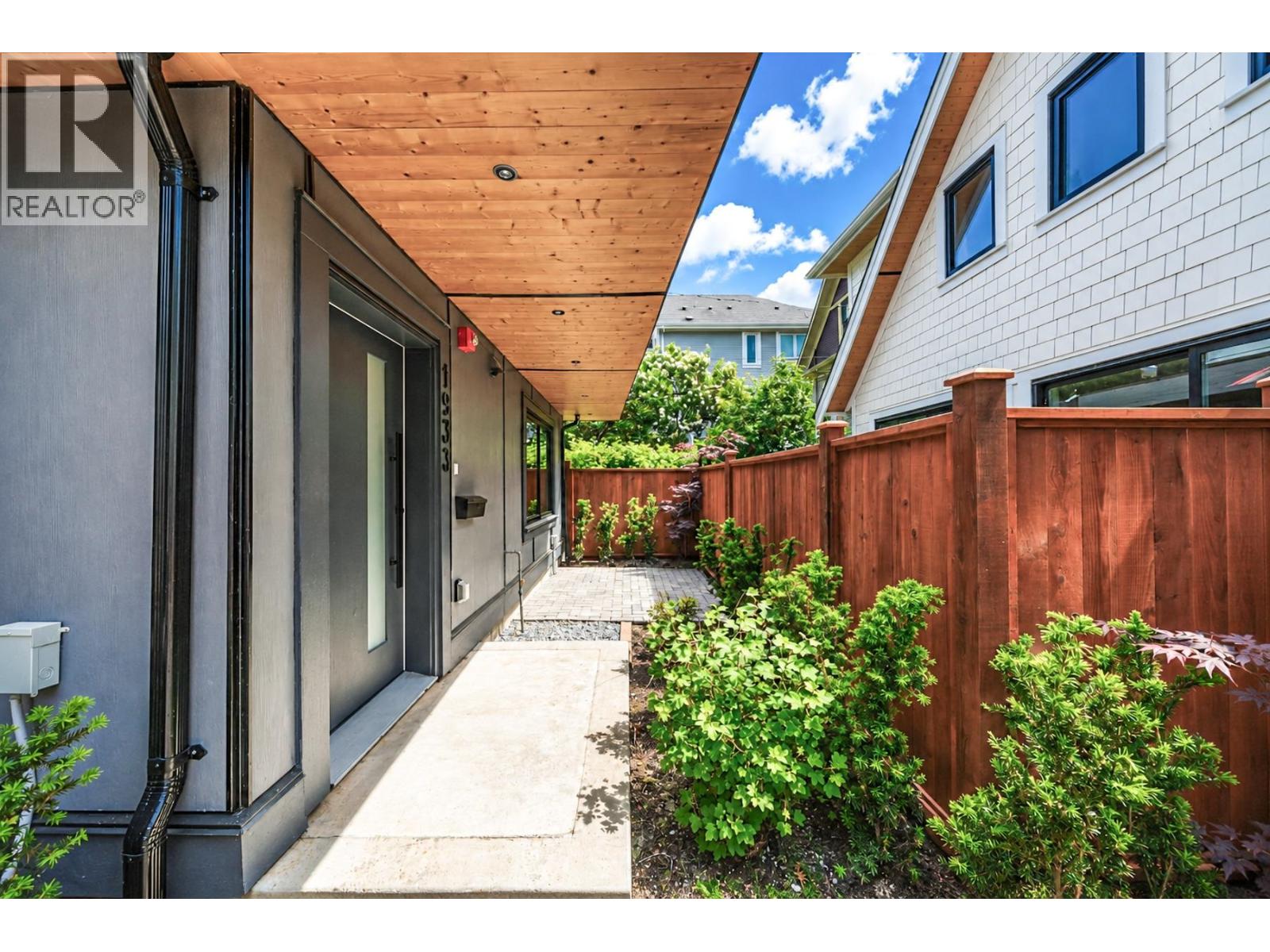 1933 E 4th Avenue, Vancouver, British Columbia  V5N 1K3 - Photo 20 - R3125738
