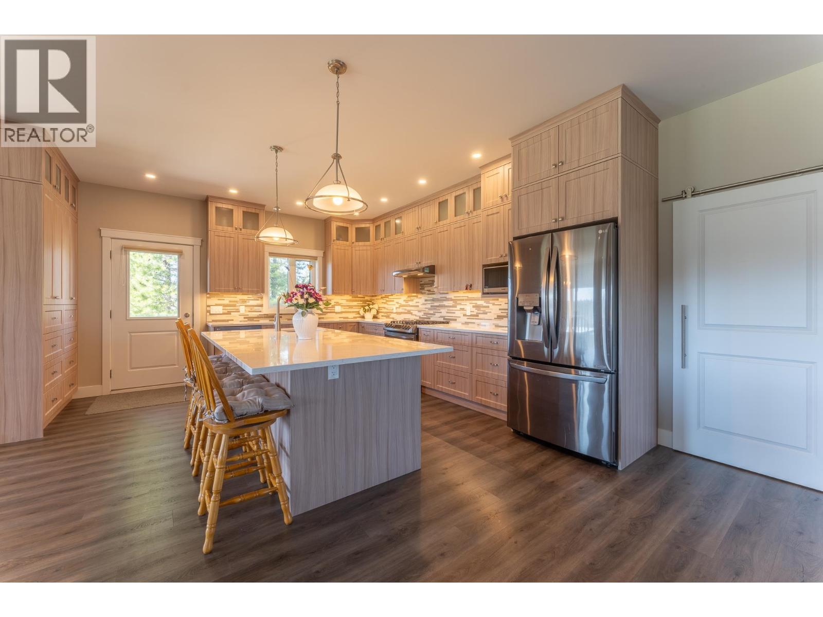 4898 Telqua Drive, 108 Mile Ranch, British Columbia  V0K 2Z0 - Photo 14 - R3118114