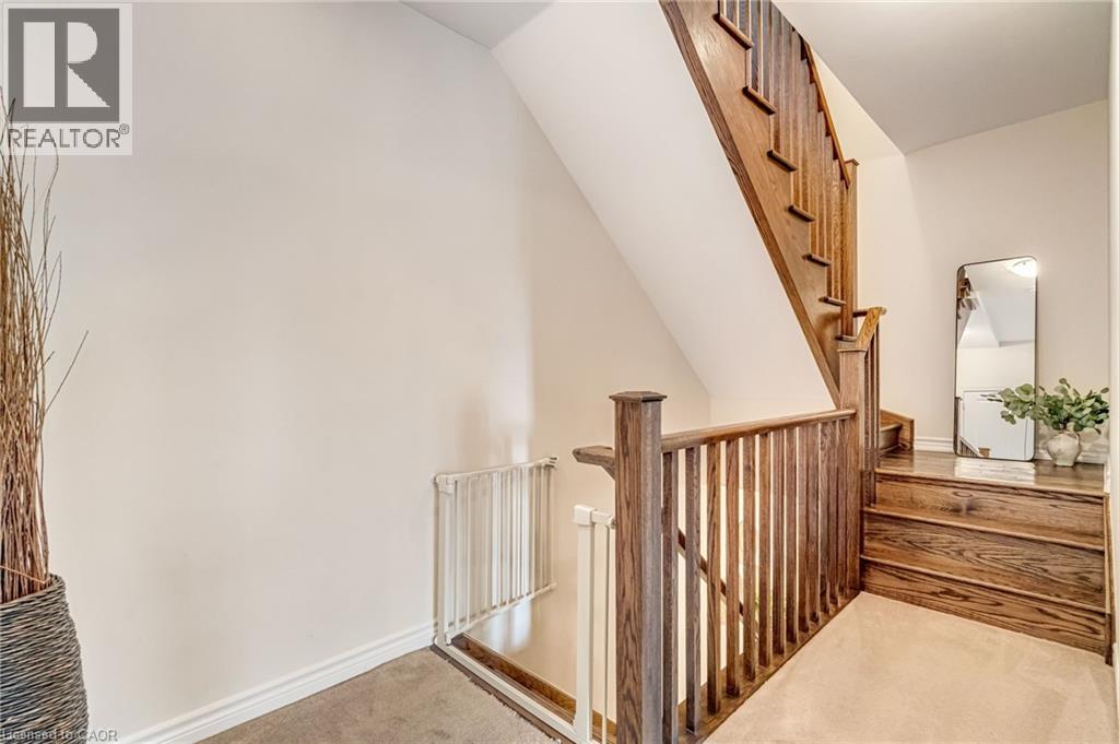 26 Hiscott Drive, Waterdown, Ontario  L8B 0A3 - Photo 6 - 40811502