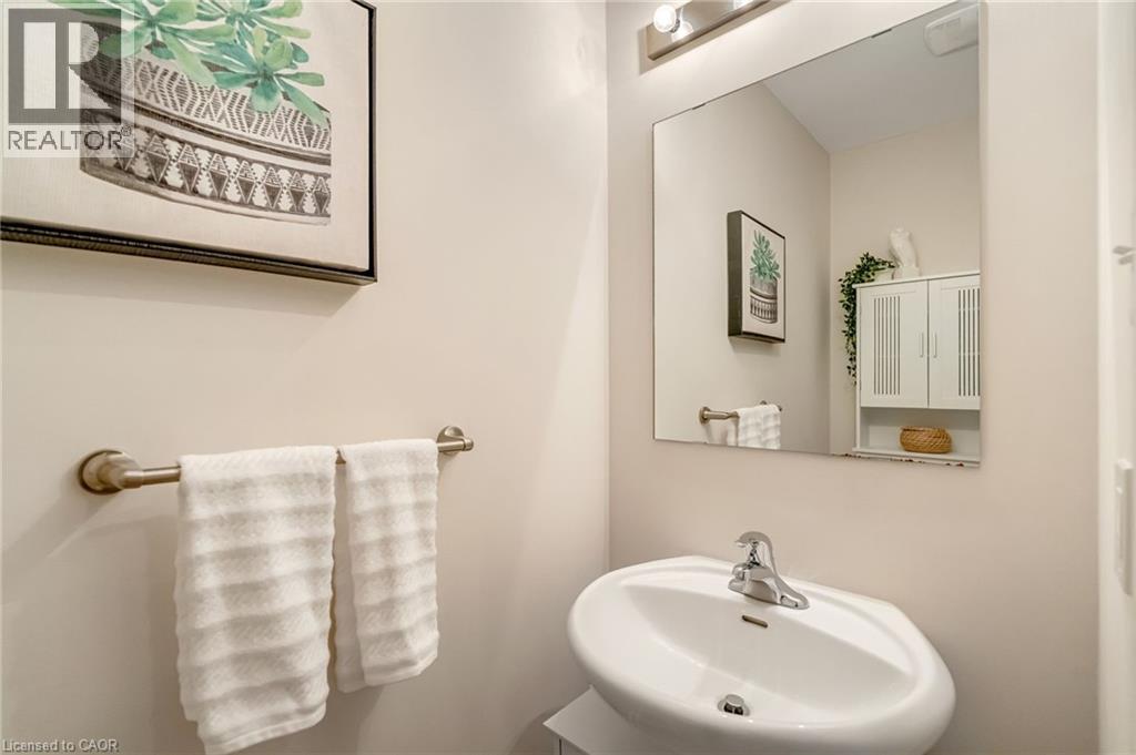 26 Hiscott Drive, Waterdown, Ontario  L8B 0A3 - Photo 7 - 40811502