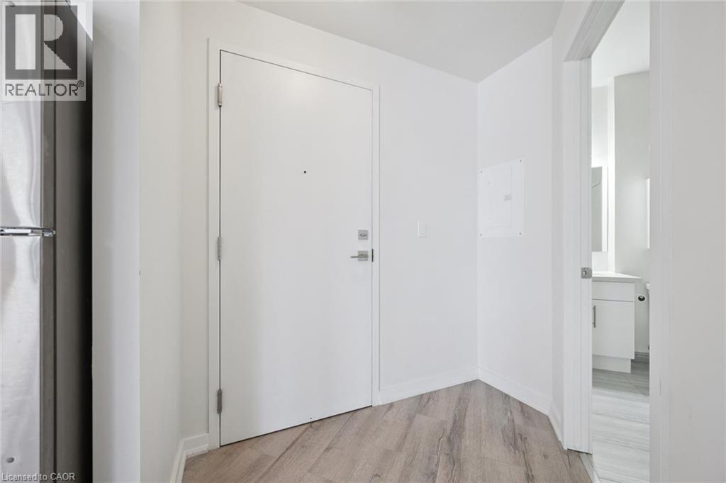 690 King Street W Unit# 202, Kitchener, Ontario  N2H 5L8 - Photo 3 - 40832232