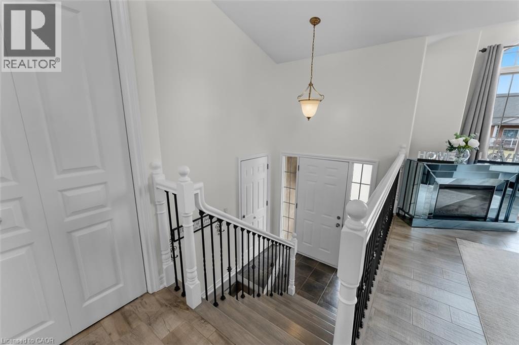 7032 Kelly Drive, Niagara Falls, Ontario  L2H 3J9 - Photo 6 - 40831973