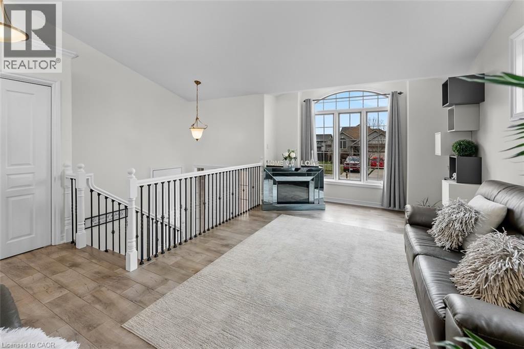 7032 Kelly Drive, Niagara Falls, Ontario  L2H 3J9 - Photo 9 - 40831973