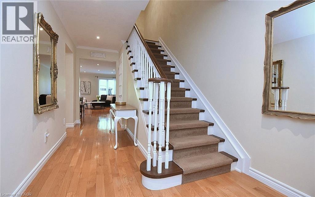 1115 Avondale Drive, Oakville, Ontario  L6H 5K9 - Photo 3 - 40831118