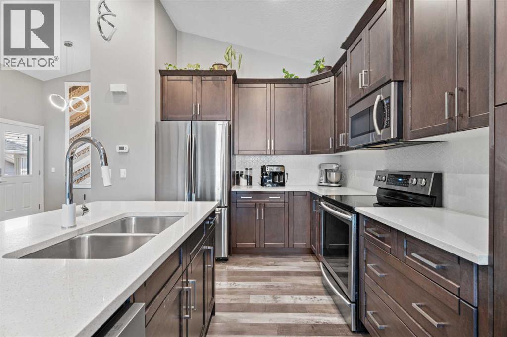 6 Drake Landing Grove, Okotoks, Alberta  T1S 0P6 - Photo 10 - A2306180