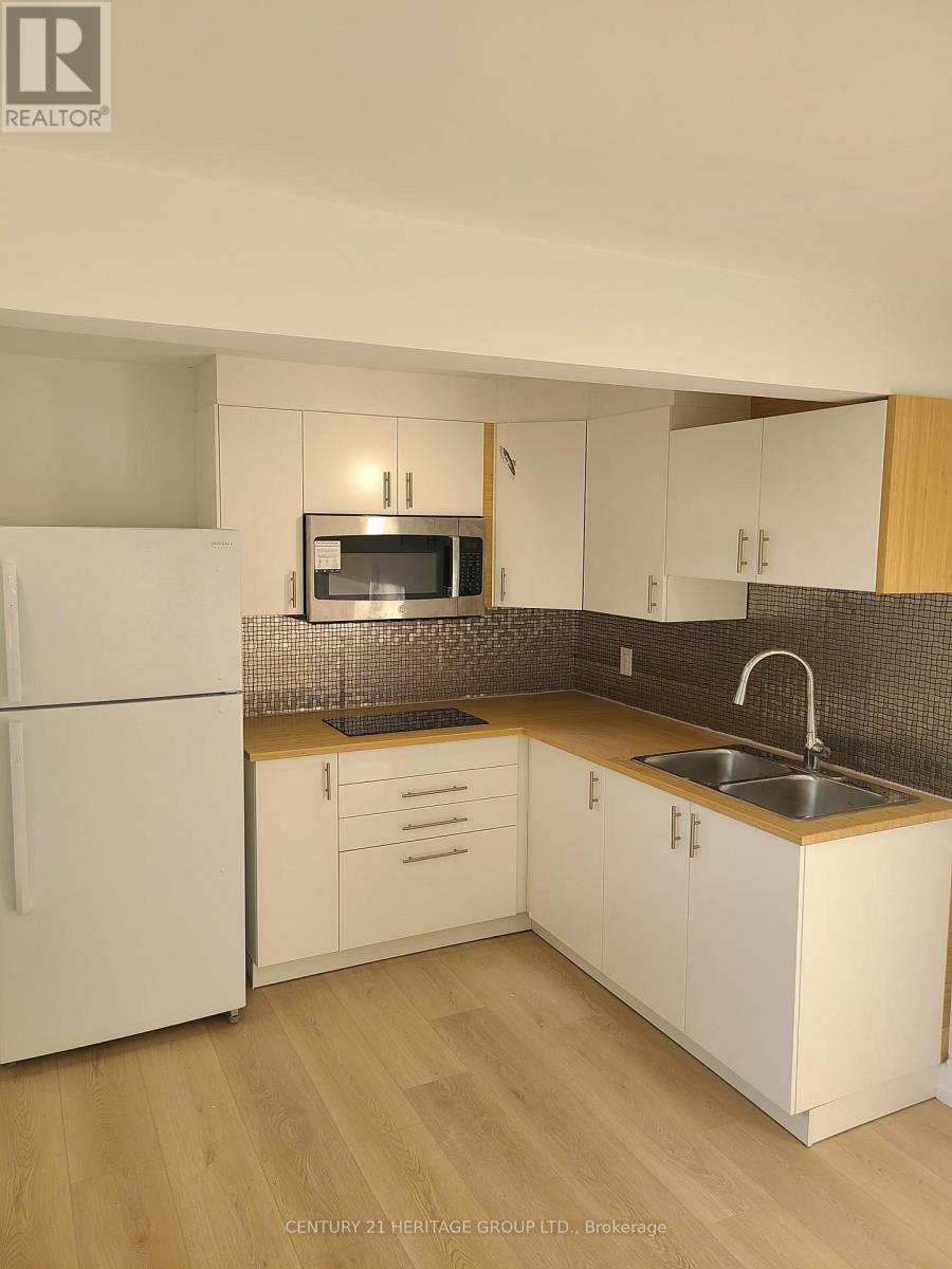 UNIT 1 - 81 BOLTON AVENUE, Newmarket, Ontario
