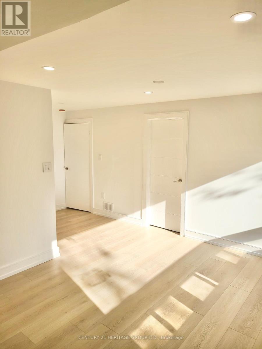 Unit 1 - 81 Bolton Avenue, Newmarket, Ontario L3Y 2X3 - Photo 3 - N13149368