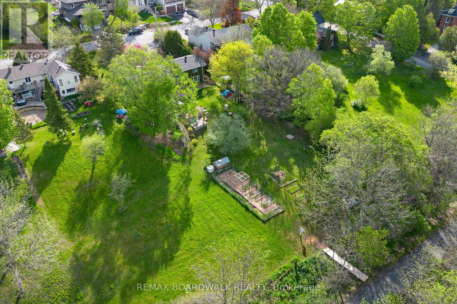 256 Mitcheson Street, Mississippi Mills, Ontario  K0A 1A0 - Photo 38 - X13036608