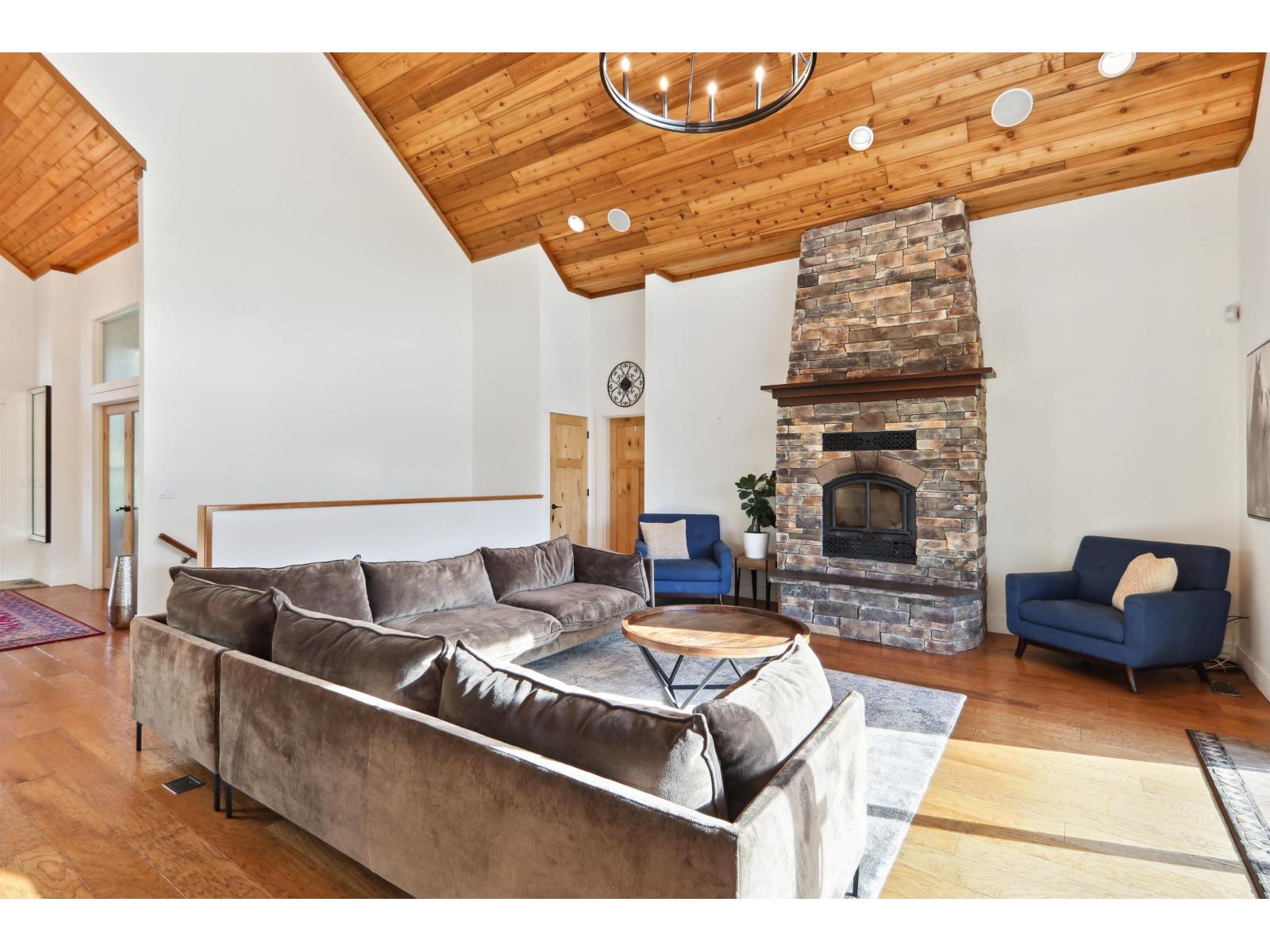 4601 Bench Road, Ryder Lake, Chilliwack, British Columbia V4Z 1G1 - Photo 7 - R3125273