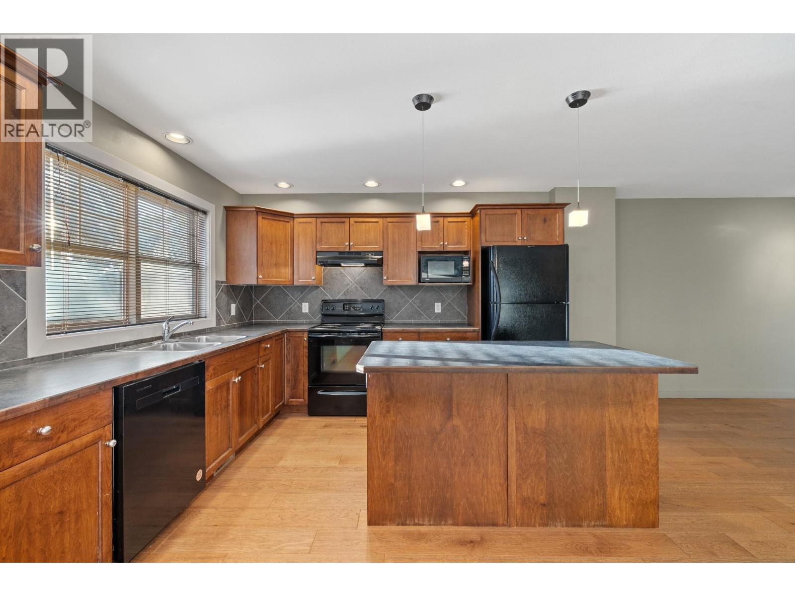 146 Mccurdy Road Unit# 2, Kelowna, British Columbia  V1X 8B1 - Photo 3 - 10376517