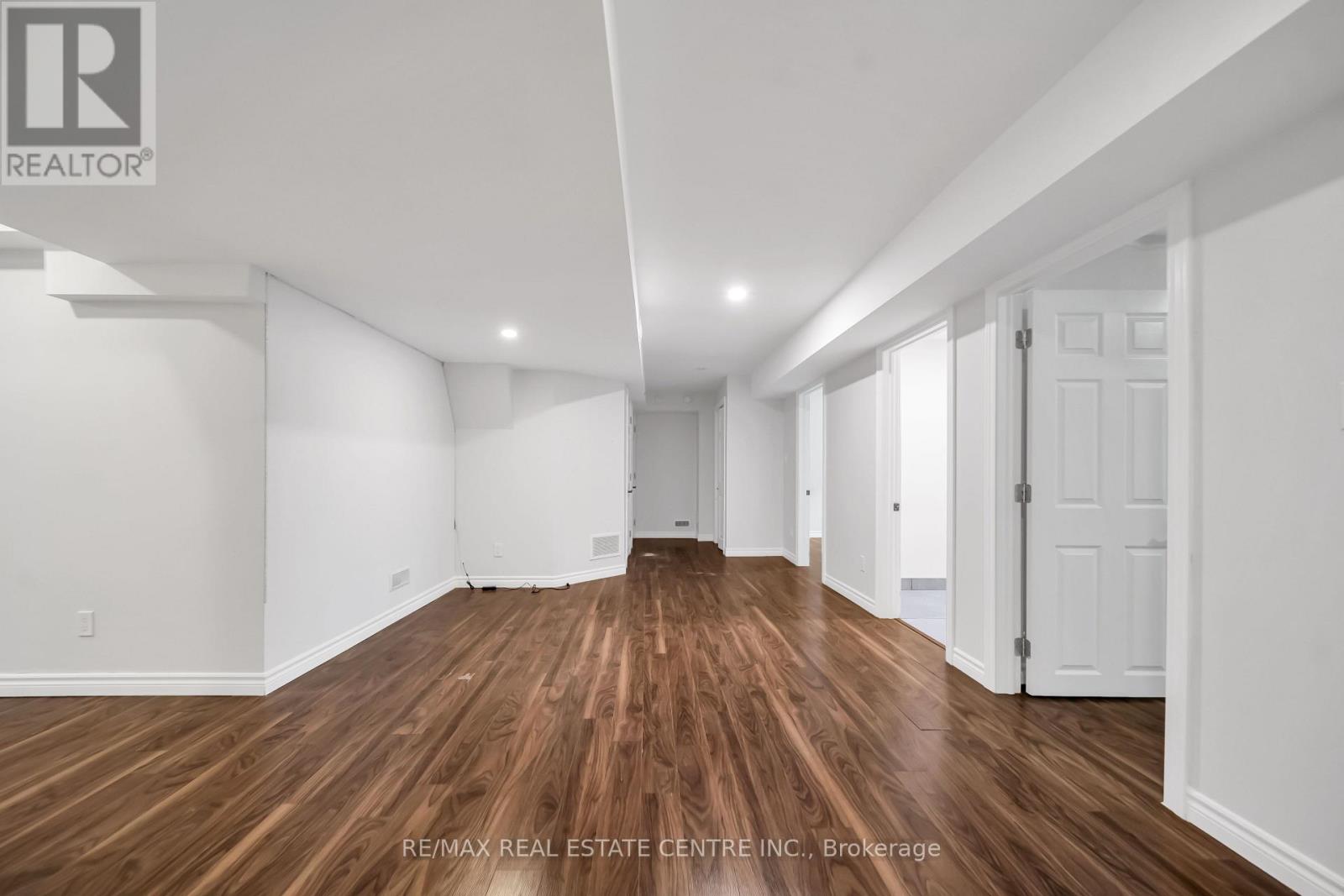 1074 Farmstead (Bsmt) Drive, Milton, Ontario L9T 8G5 - Photo 18 - W13018788