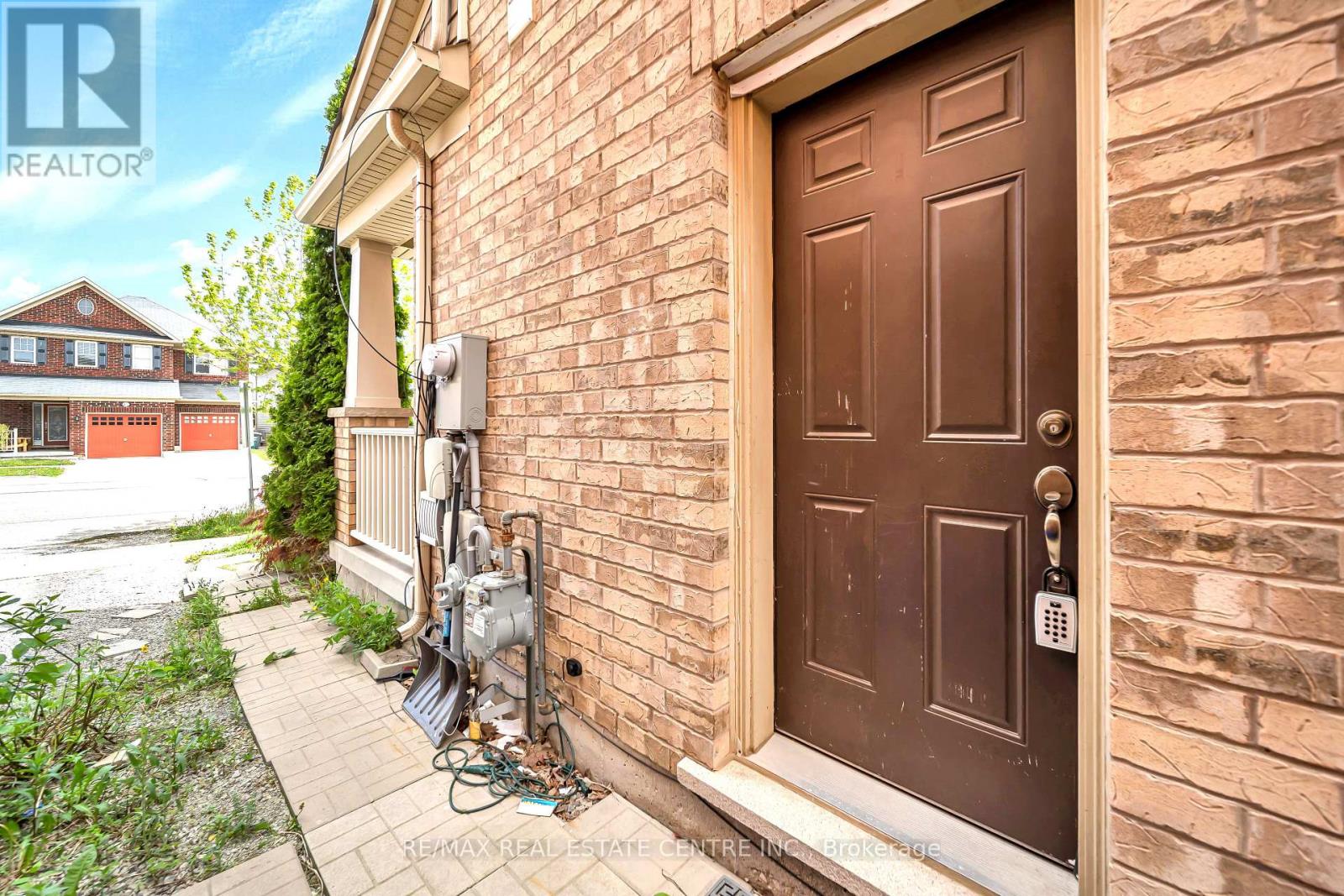 1074 Farmstead (Bsmt) Drive, Milton, Ontario L9T 8G5 - Photo 4 - W13018788