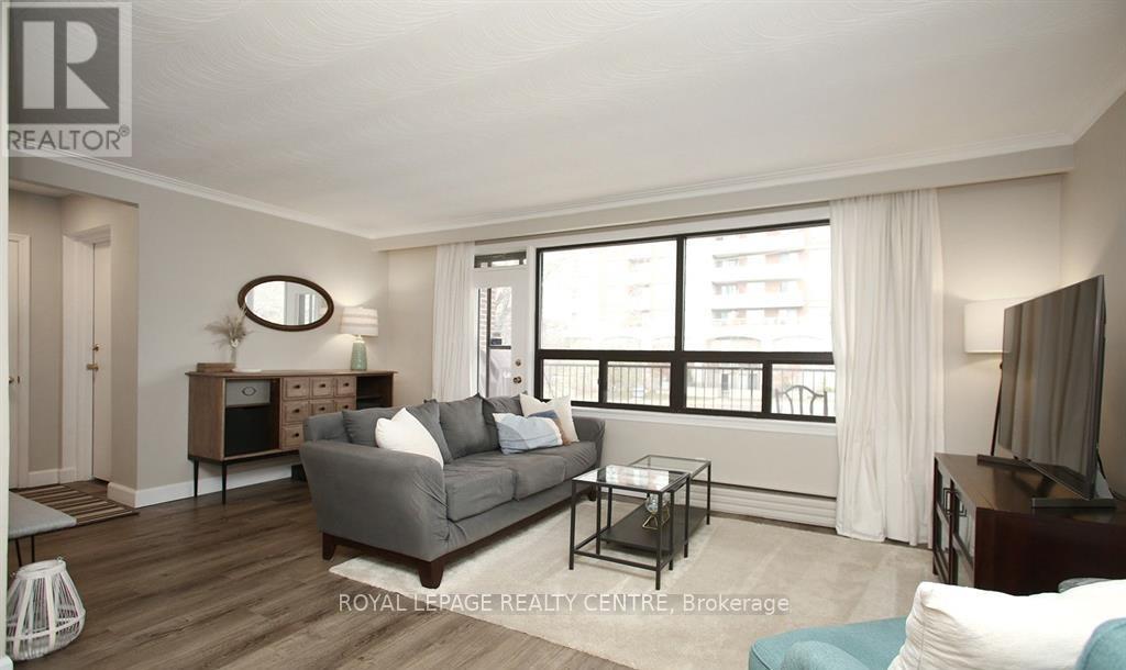2 - 339 Sheppard Avenue E, Toronto, Ontario  M2N 3B3 - Photo 4 - C13154660