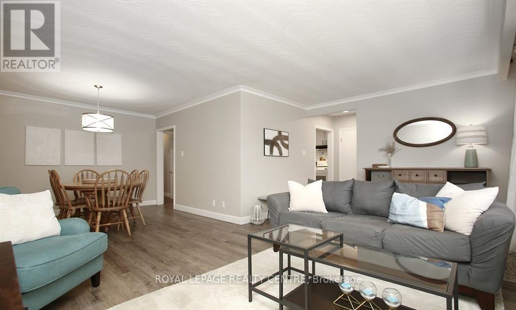2 - 339 Sheppard Avenue E, Toronto, Ontario  M2N 3B3 - Photo 6 - C13154660