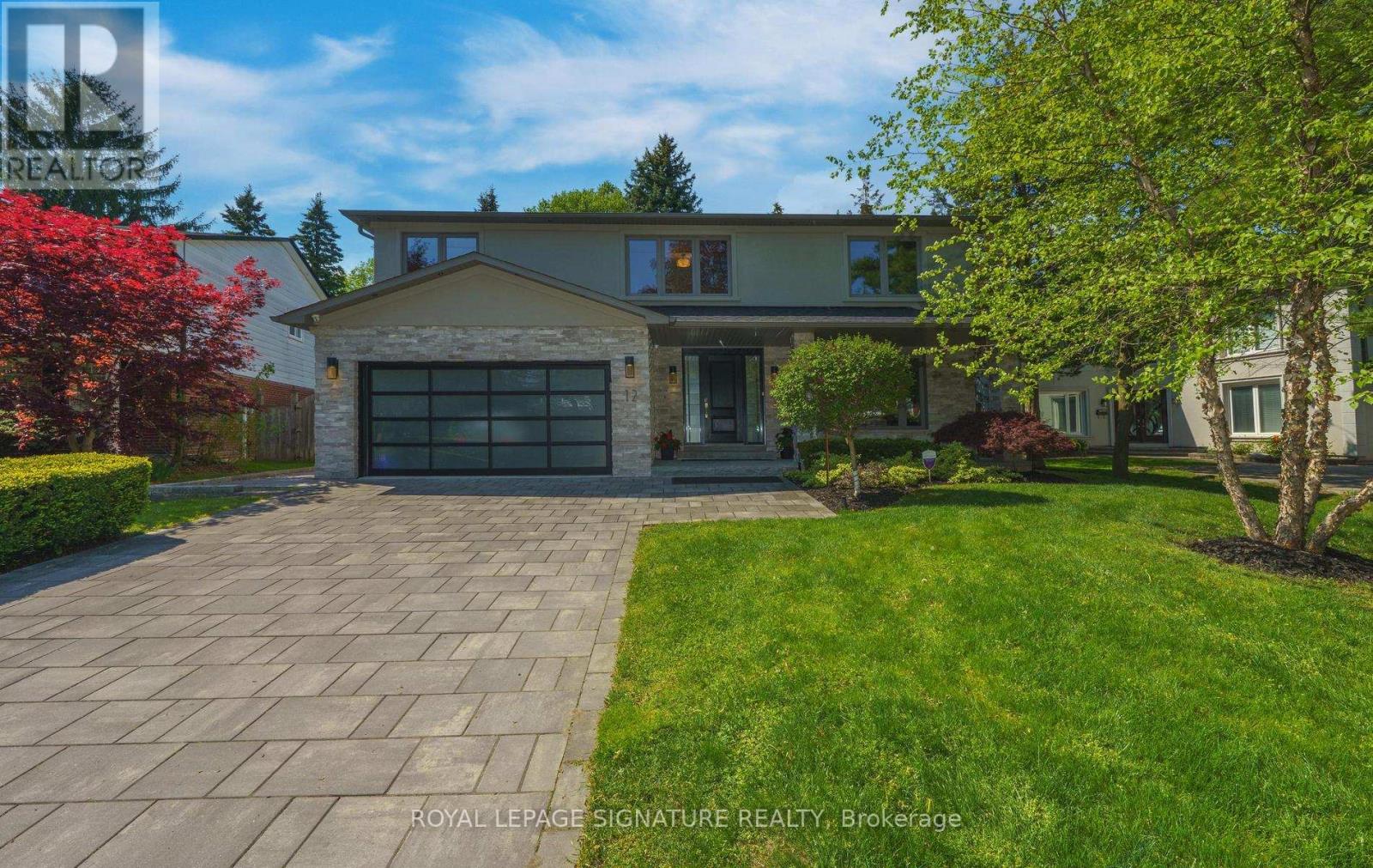 12 ABBEYWOOD TRAIL, Toronto, Ontario