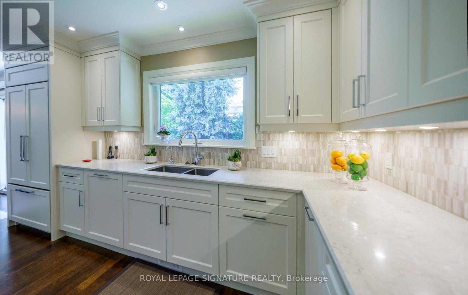12 Abbeywood Trail, Toronto, Ontario  M3B 3B3 - Photo 12 - C13154756