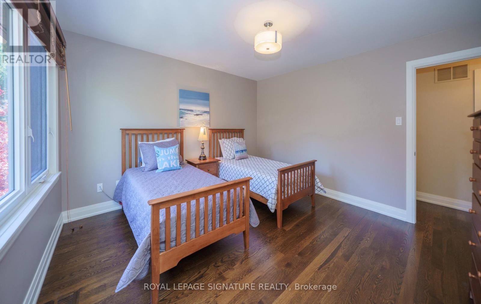 12 Abbeywood Trail, Toronto, Ontario  M3B 3B3 - Photo 25 - C13154756