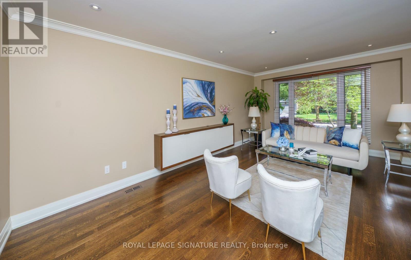 12 Abbeywood Trail, Toronto, Ontario  M3B 3B3 - Photo 8 - C13154756