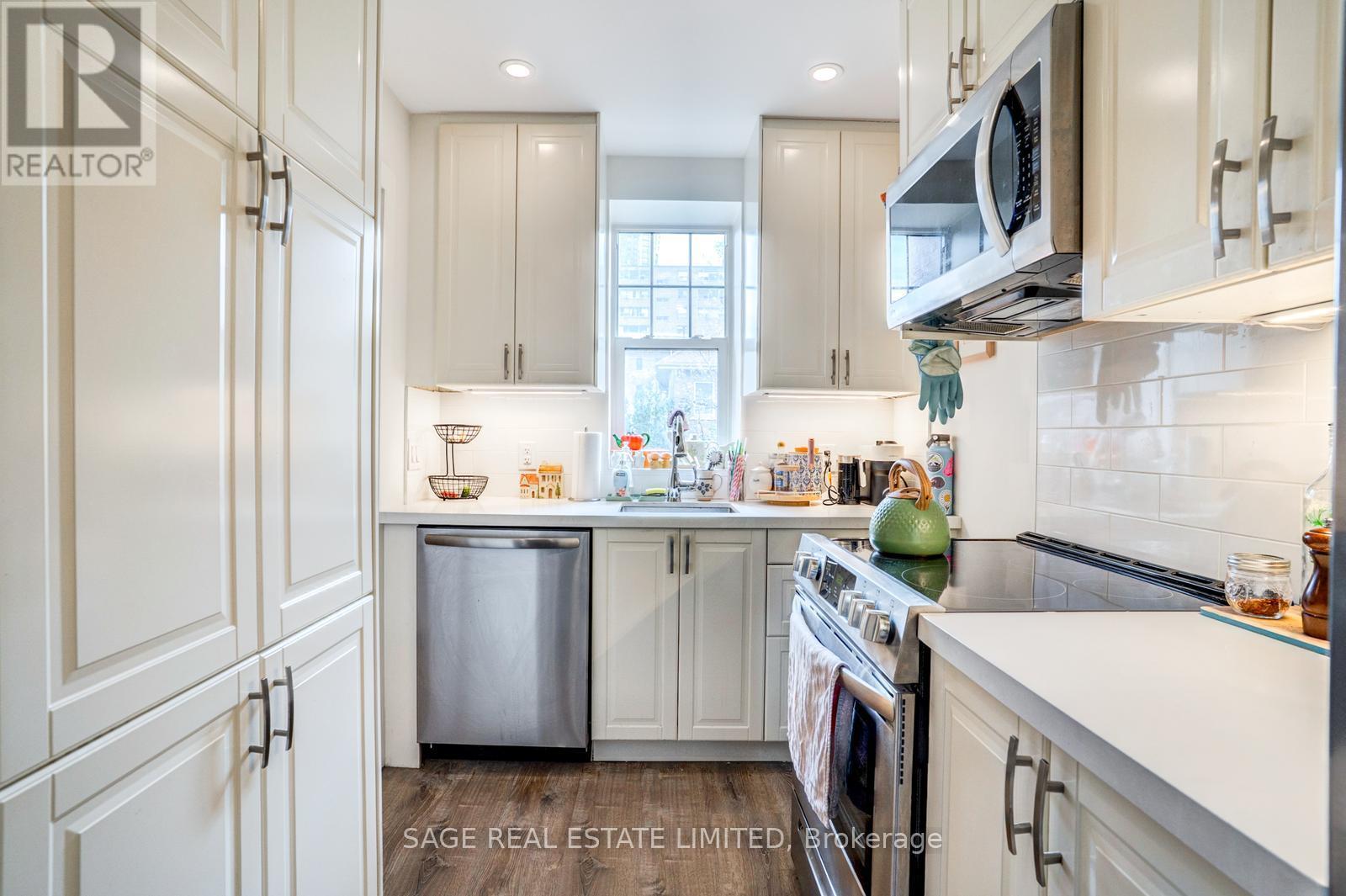 15 - 48 Lawton Boulevard, Toronto, Ontario  M4V 1Z5 - Photo 12 - C13154916