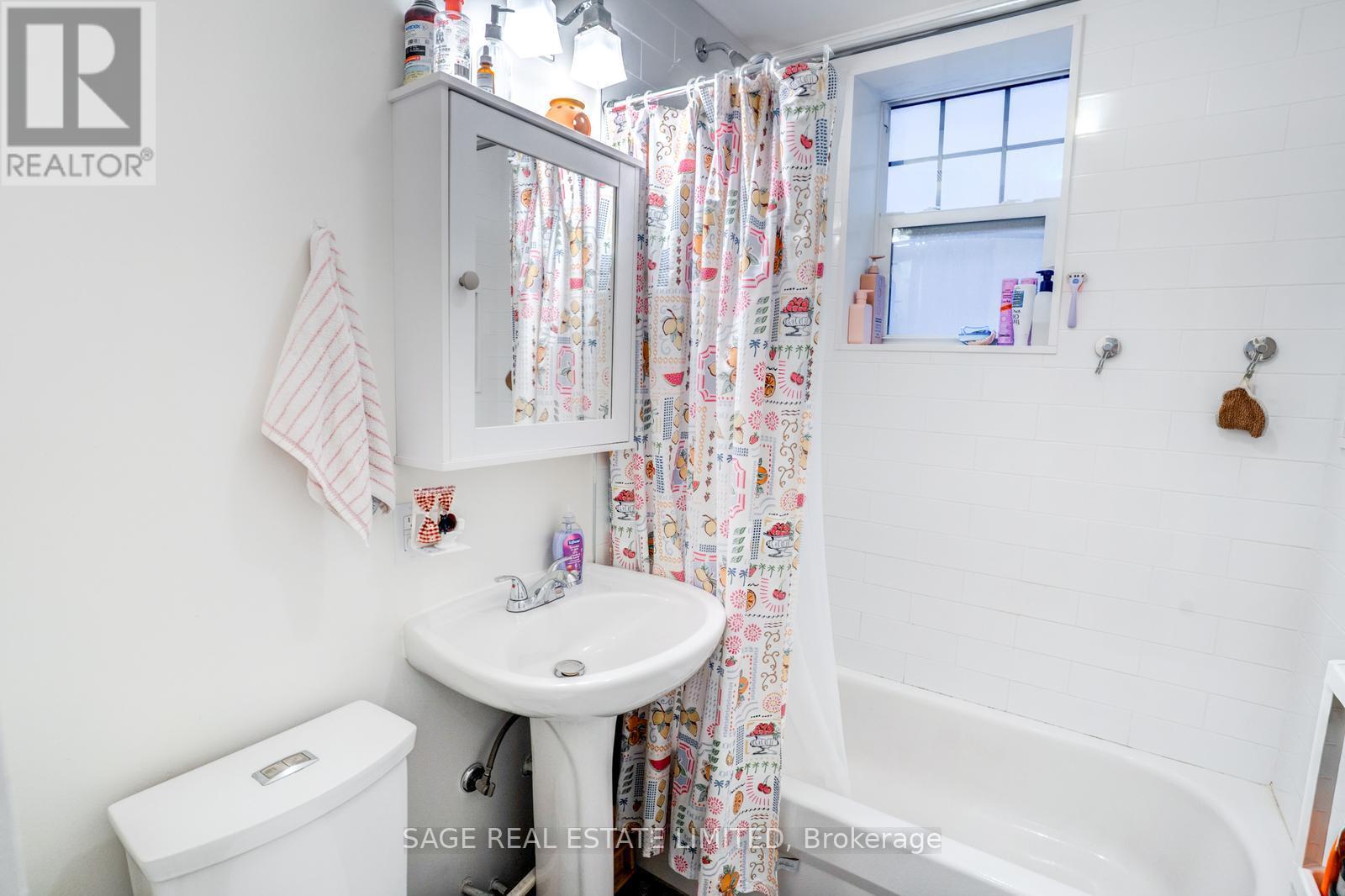 15 - 48 Lawton Boulevard, Toronto, Ontario  M4V 1Z5 - Photo 19 - C13154916