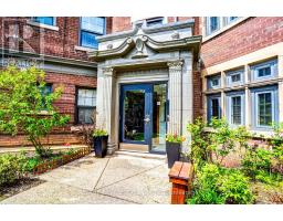 15 - 48 LAWTON BOULEVARD, Toronto, Ontario