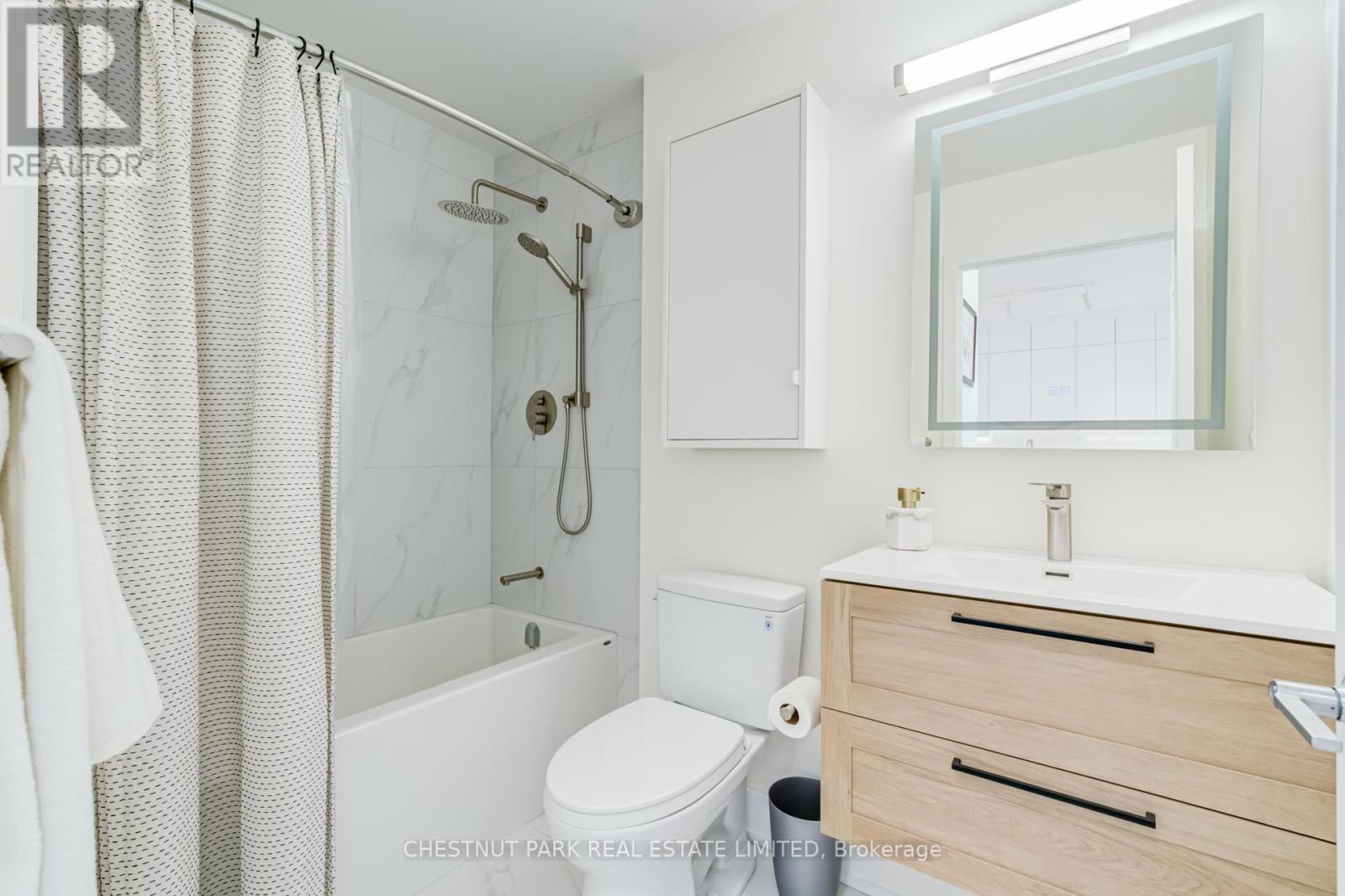 2509 - 33 Lombard Street, Toronto, Ontario  M5C 3H8 - Photo 11 - C13154988