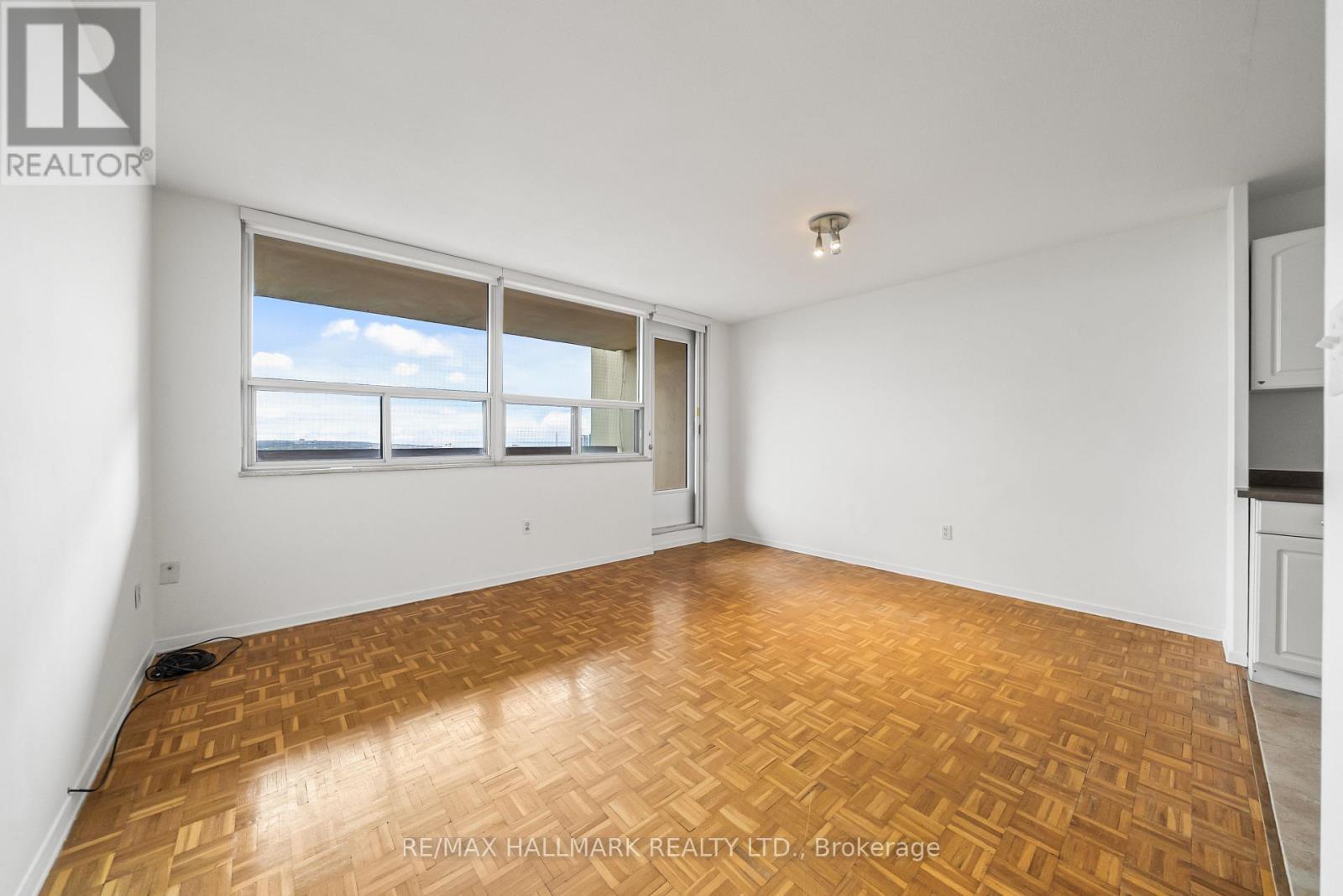 3112 - 40 Homewood Avenue, Toronto, Ontario  M4Y 2K2 - Photo 4 - C13155010