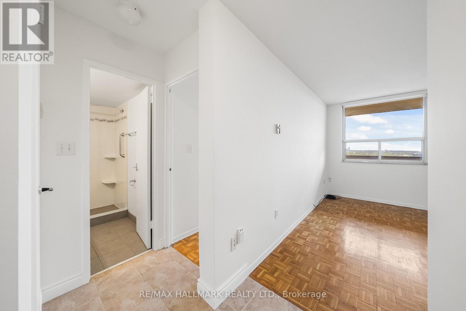 3112 - 40 Homewood Avenue, Toronto, Ontario  M4Y 2K2 - Photo 9 - C13155010