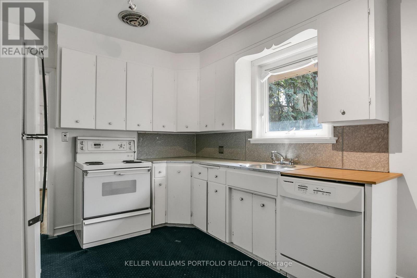 29 Winlock Park, Toronto, Ontario  M2M 1Z1 - Photo 10 - C13155074