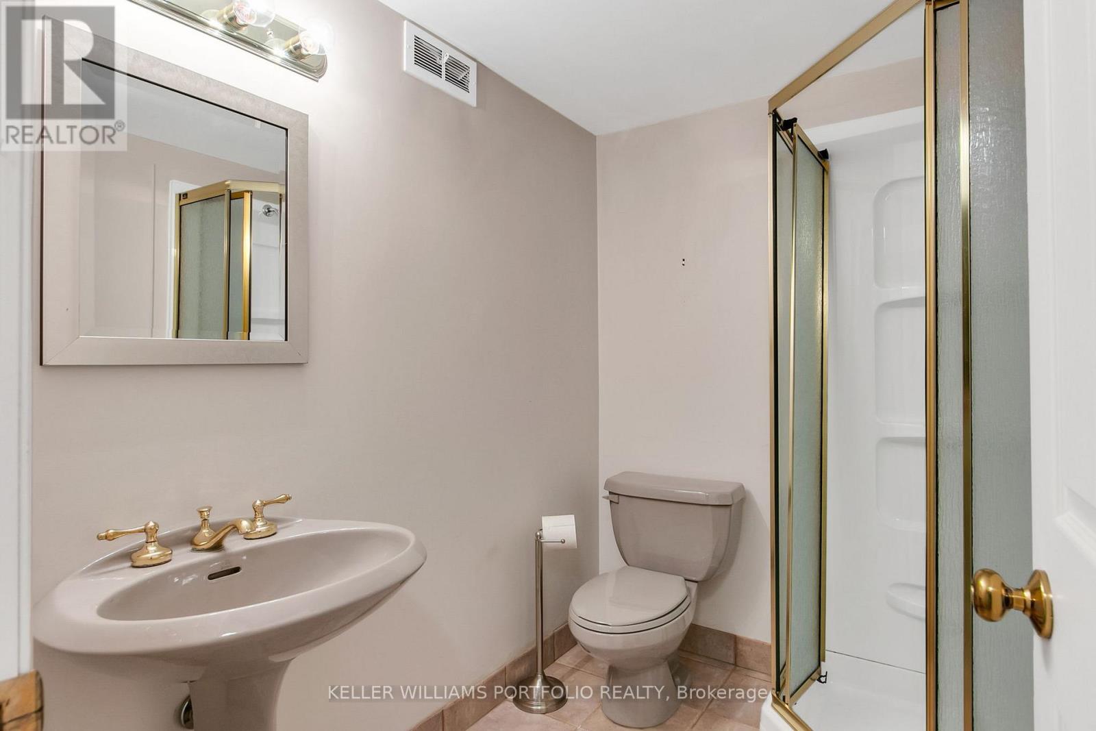 29 Winlock Park, Toronto, Ontario  M2M 1Z1 - Photo 23 - C13155074